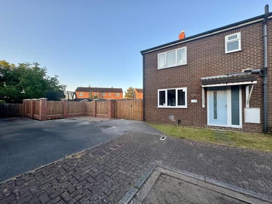 Preview of property 14 St John Mews, Selby, YO8 4YE