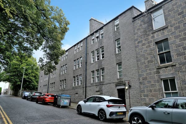 Preview of property Flat A 8 Spital, Aberdeen, AB24 3HS