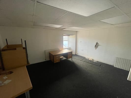 Preview of property 148 High Street, Irvine, KA12 8AH